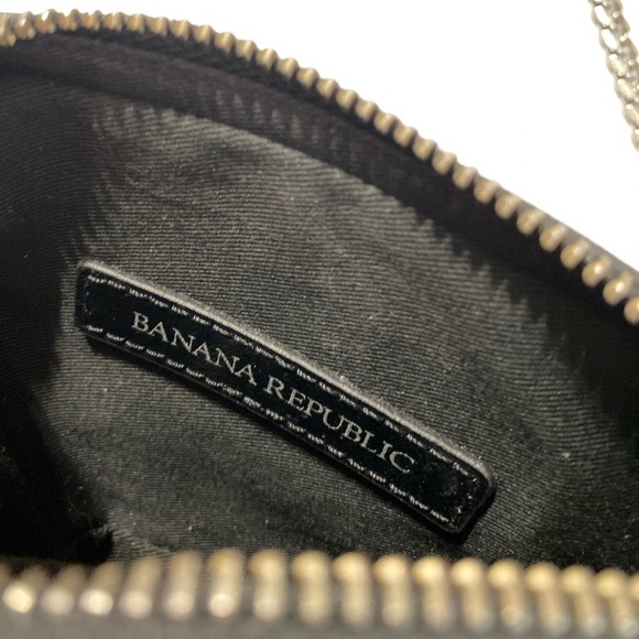 Banana Republic Woven Crossbody Mini Purse - Picture 4 of 4